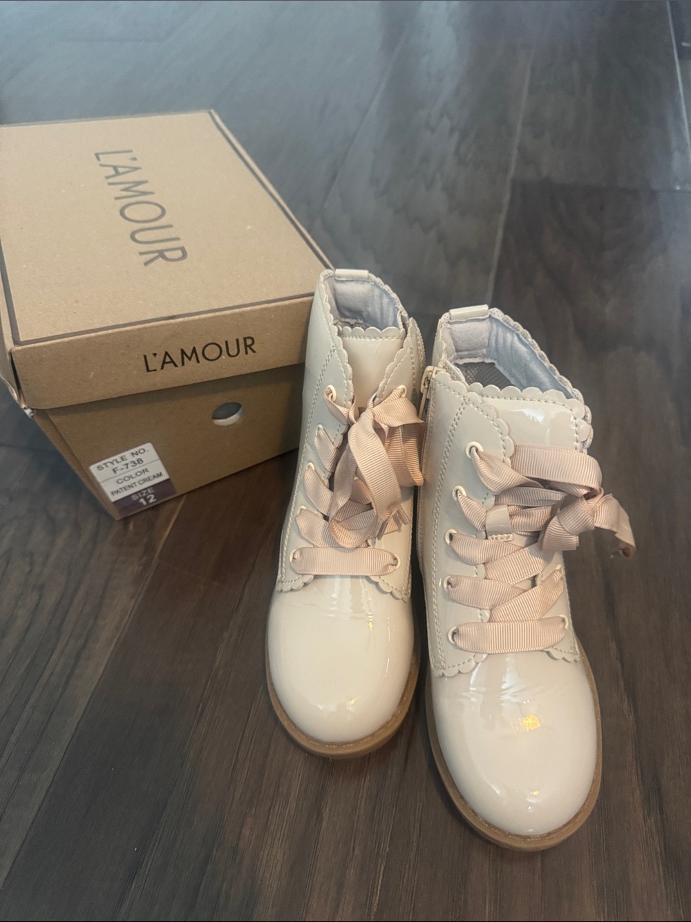L'Amour Cream Patent Lace-Up Kids Ankle Boots